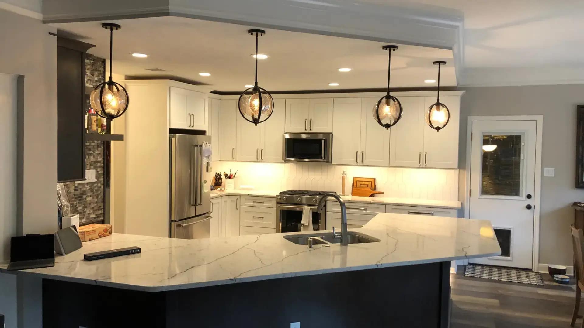 Home Remodeling Contractor Dickinson - Maverick Remodeling